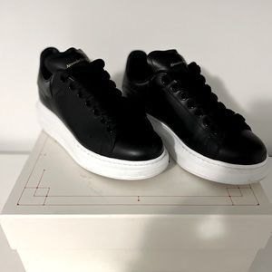Alexander McQueen-Ladies Size 8 (oversized sneakers)
